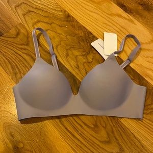 32c. Wireless bra